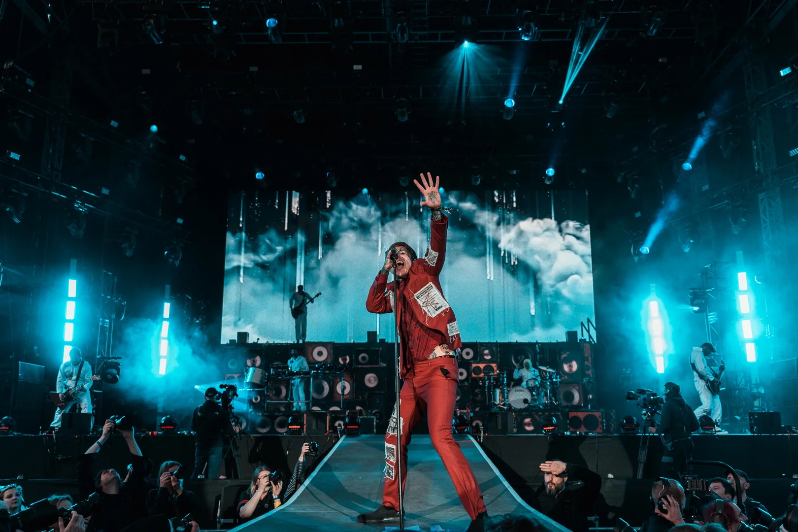 Kling Video 2.6：让谷歌“嘴瓢”的中文视频，我不仅说得准，还能演得好！丨302.AI 基准实验室